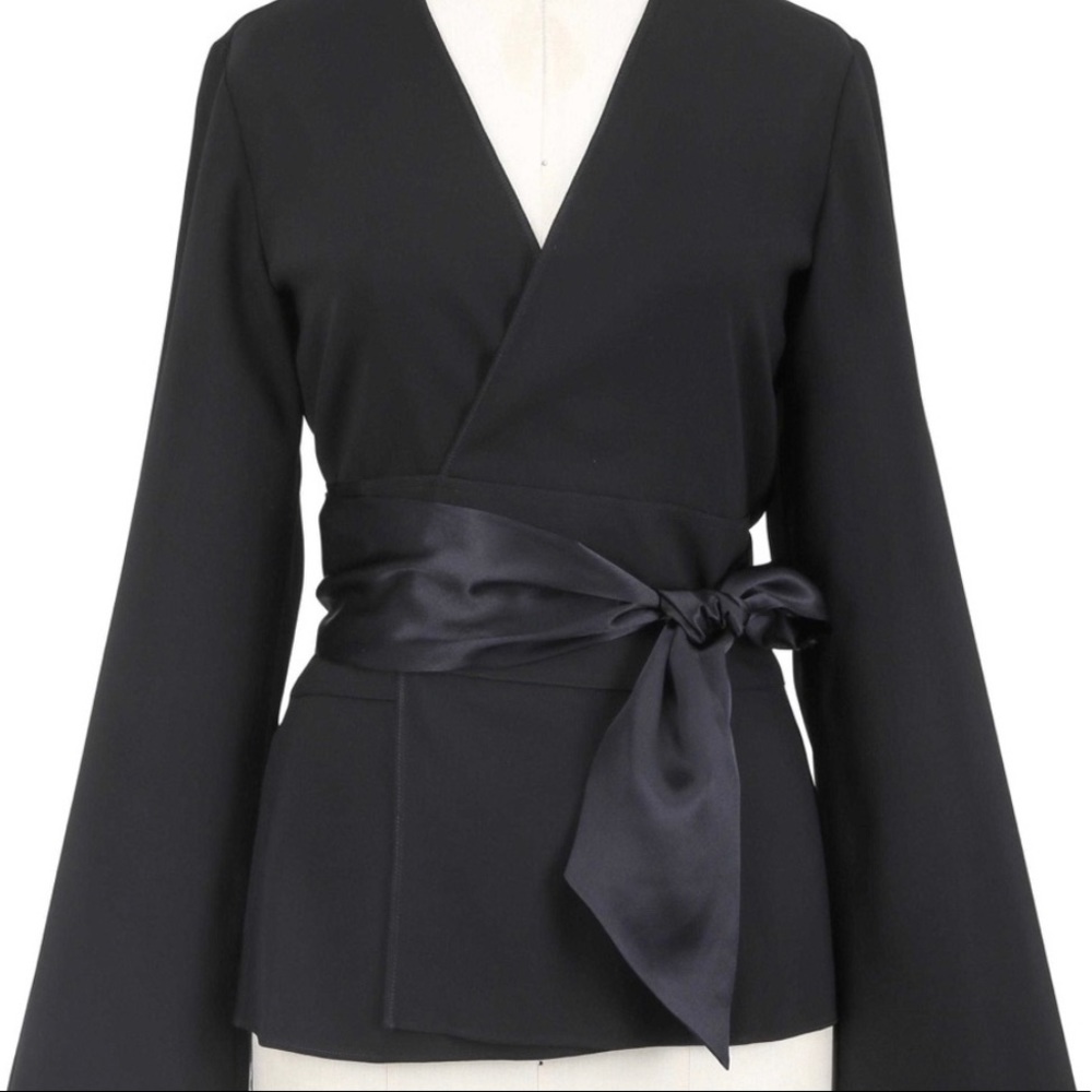 NWOT Elizabeth and James Telier black silk top, XS